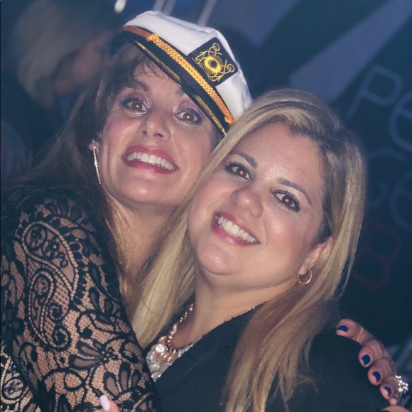 Meet your Posher, Jacqueline (Jackie) - Picture 8 of 8